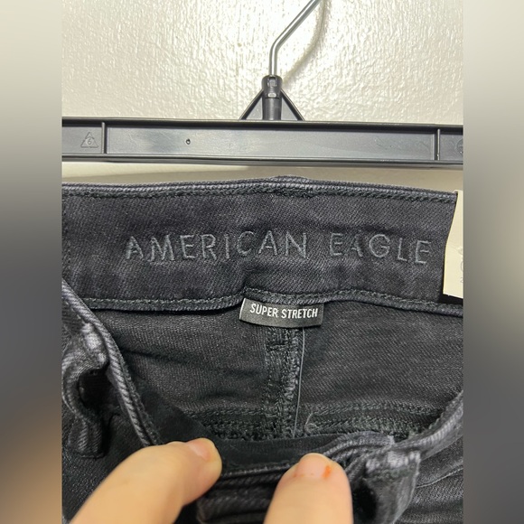 “American Eagle Outfitters” SZ: (00R) Black Distressed Super Stretch Jeans NWT - Picture 3 of 7